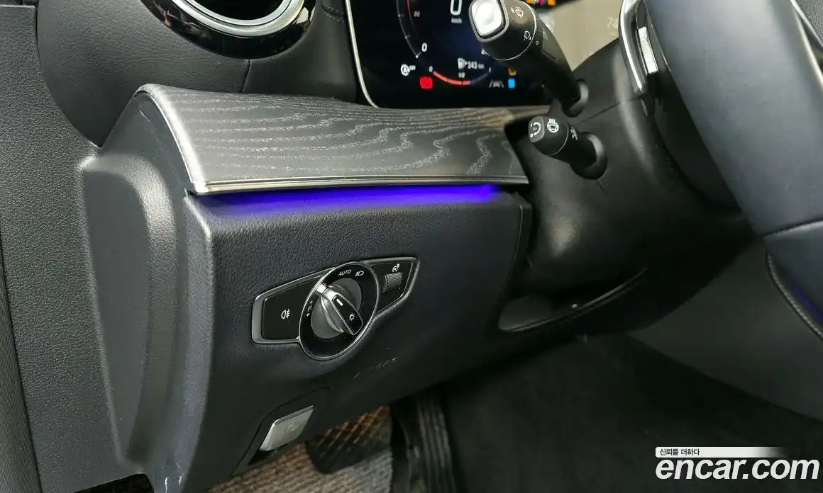 Mercedes-Benz E-Class 2023 2.0 Автомат в Москве № 205049, фото 14