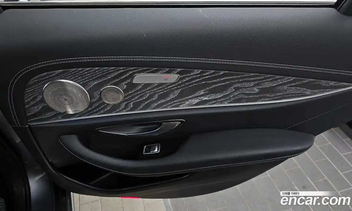 Mercedes-Benz E-Class 2023 2.0 Автомат в Москве № 205049, фото 19