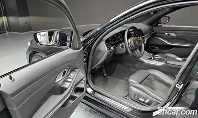 BMW 3-Series 2021 2.0 Автомат в Москве № 211776, миниатюра 3