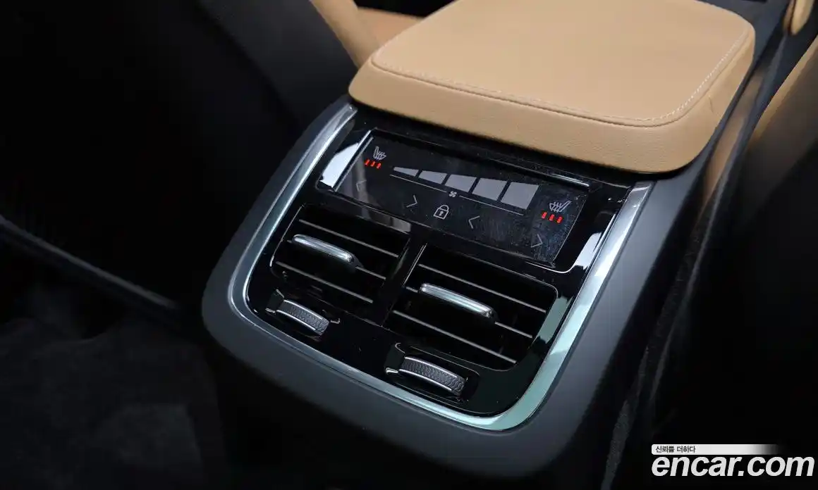 Volvo XC90 2022 2.0 Автомат в Москве № 212862, фото 19