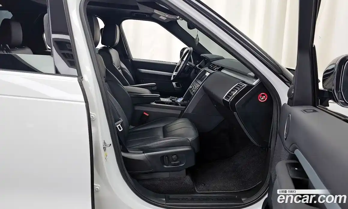 Land Rover Discovery 2020 3.0 Автомат в Москве № 213333, фото 16