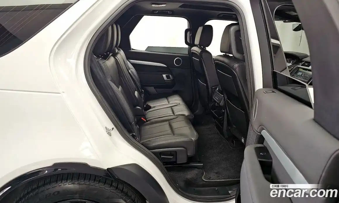 Land Rover Discovery 2020 3.0 Автомат в Москве № 213333, фото 17