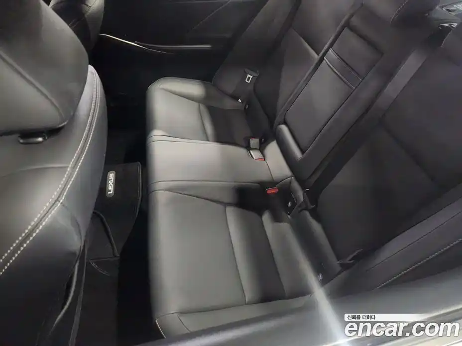 Lexus IS 2018 2.0 Автомат в Москве № 214826, фото 14