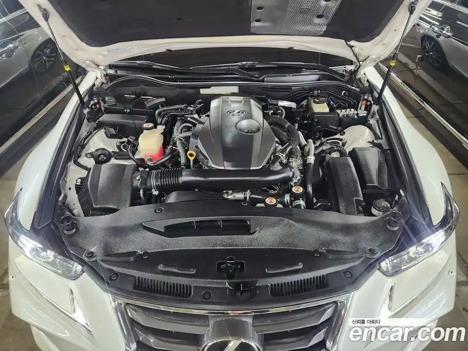 Lexus IS 2018 2.0 Автомат в Москве № 214826, фото 17