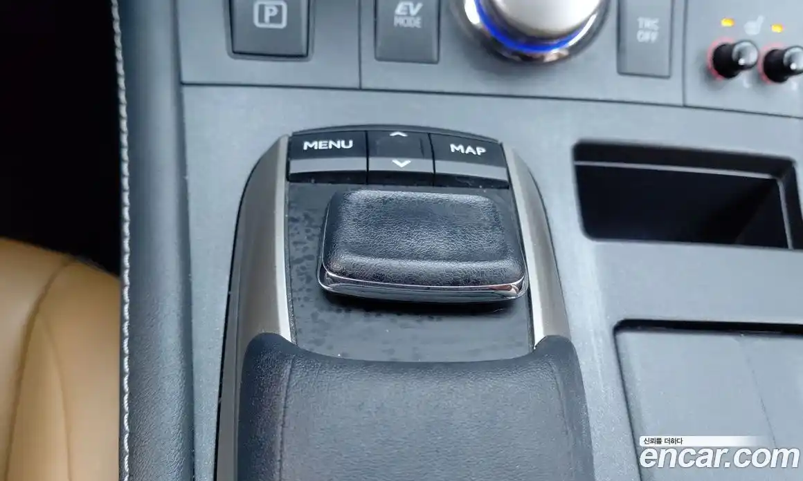 Lexus CT200h 2017 1.8 Автомат в Москве № 214844, фото 17