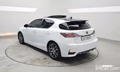 Lexus CT200h 2017 1.8 Автомат в Москве № 214844, миниатюра 2