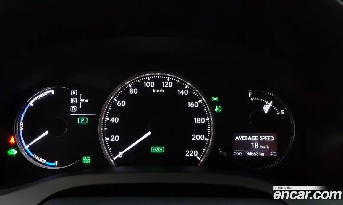 Lexus CT200h 2017 1.8 Автомат в Москве № 214844, фото 8