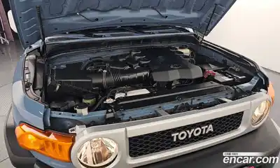 Toyota FJ Cruiser 2014 4.0 Автомат в Москве № 215556, миниатюра 6