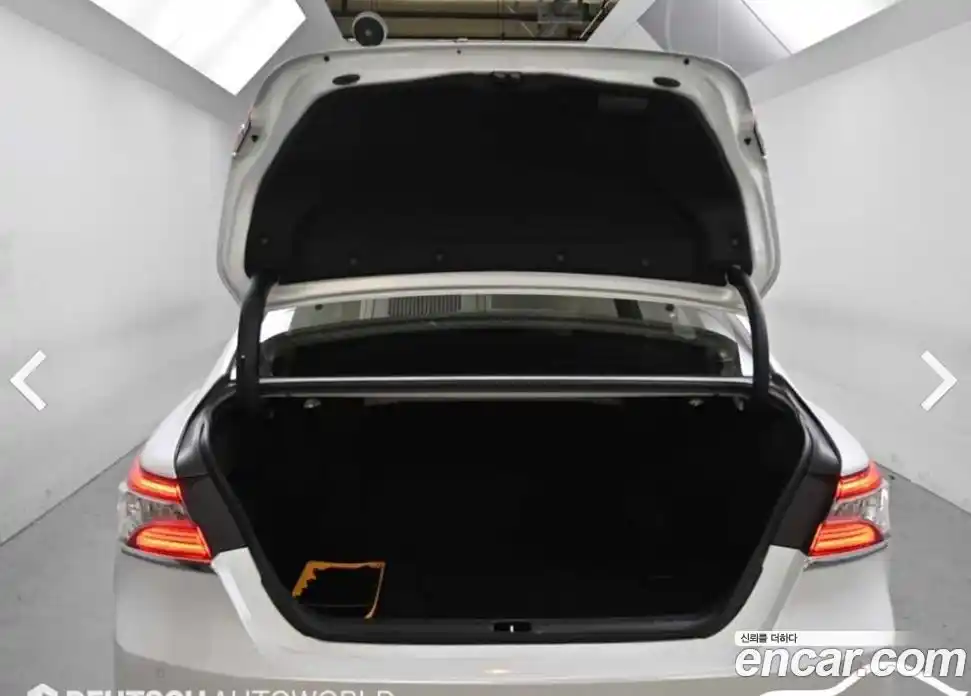 Toyota Camry 2019 2.5 Автомат в Москве № 215676, фото 17