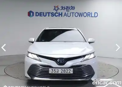 Toyota Camry 2019 2.5 Автомат в Москве № 215676, миниатюра 2