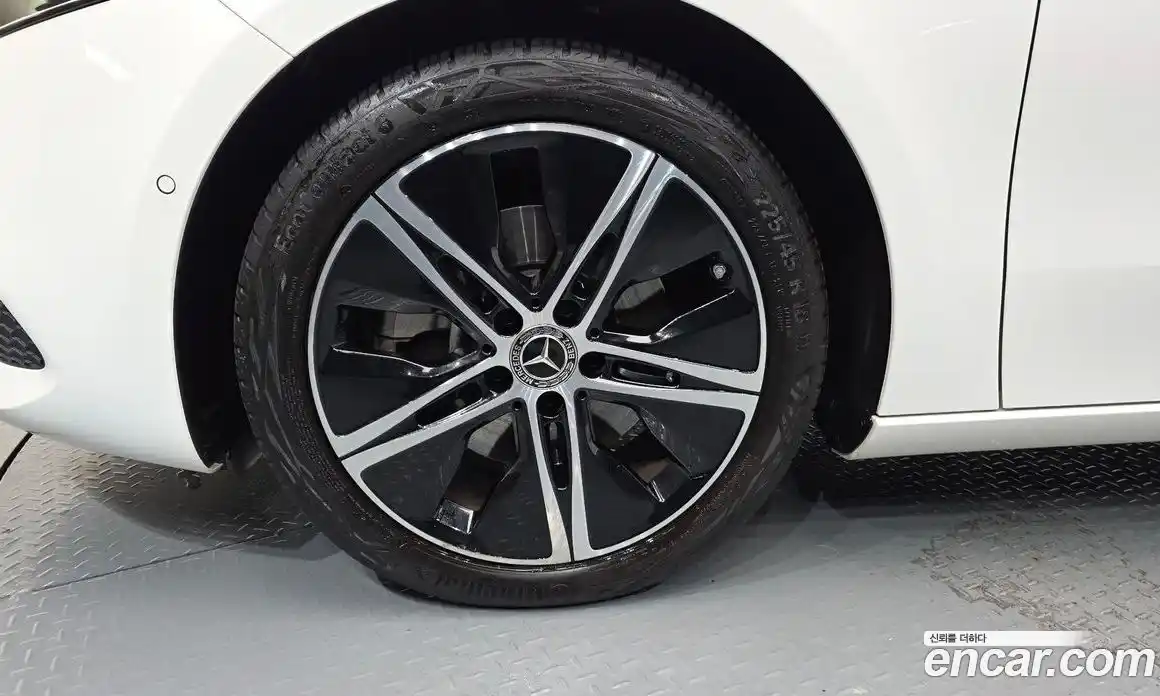 Mercedes-Benz A-Class 2024 2.0 Автомат в Москве № 215919, фото 18