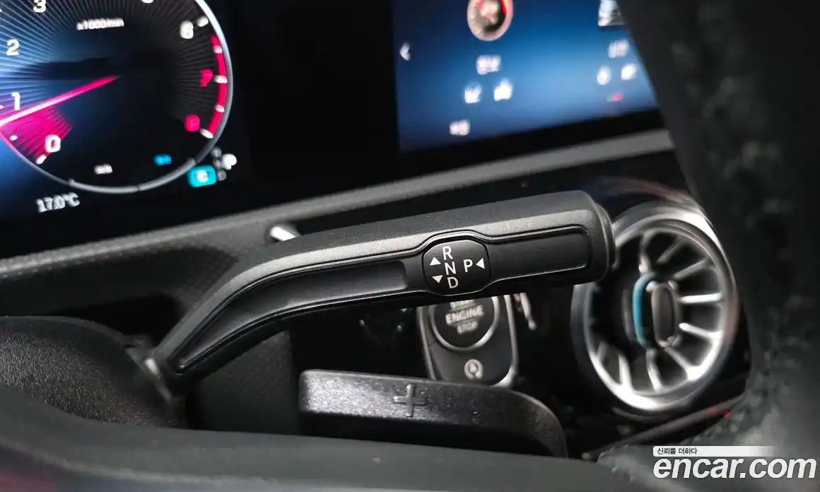 Mercedes-Benz A-Class 2024 2.0 Автомат в Москве № 215919, фото 19