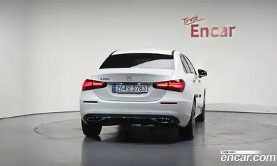 Mercedes-Benz A-Class 2024 2.0 Автомат в Москве № 215919, миниатюра 3