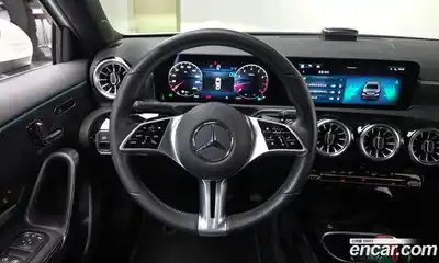 Mercedes-Benz A-Class 2024 2.0 Автомат в Москве № 215919, миниатюра 9