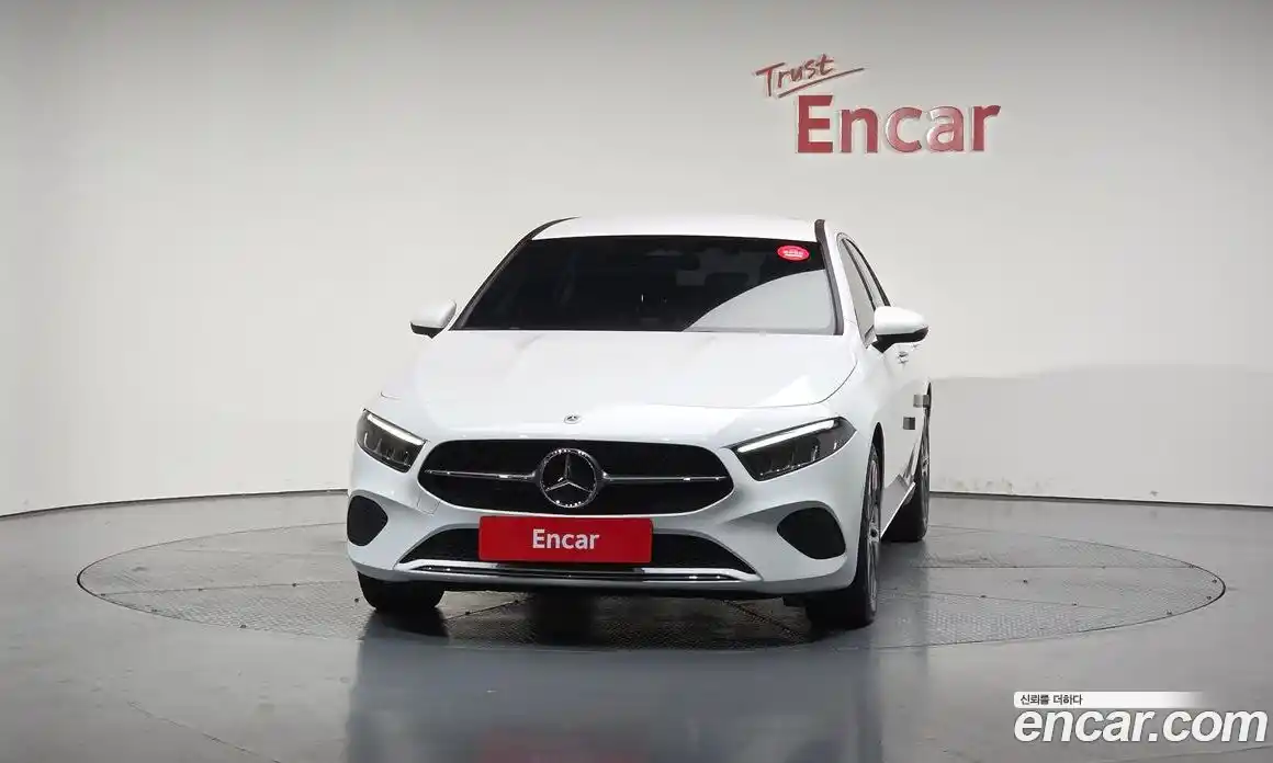 Mercedes-Benz A-Class 2024 2.0 Автомат в Москве № 215919, фото 10