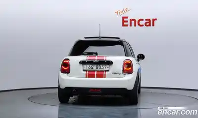 Mini Cooper 2017 1.5 Автомат в Москве № 217411, миниатюра 4