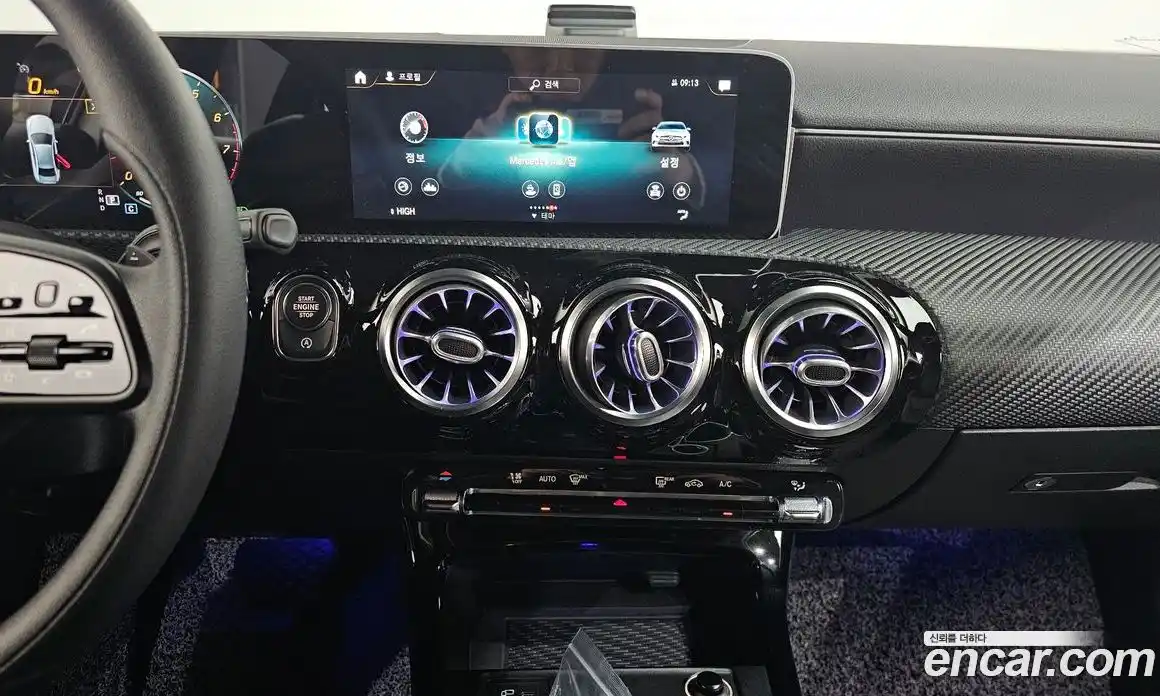 Mercedes-Benz A-Class 2020 2.0 Автомат в Москве № 220356, фото 6