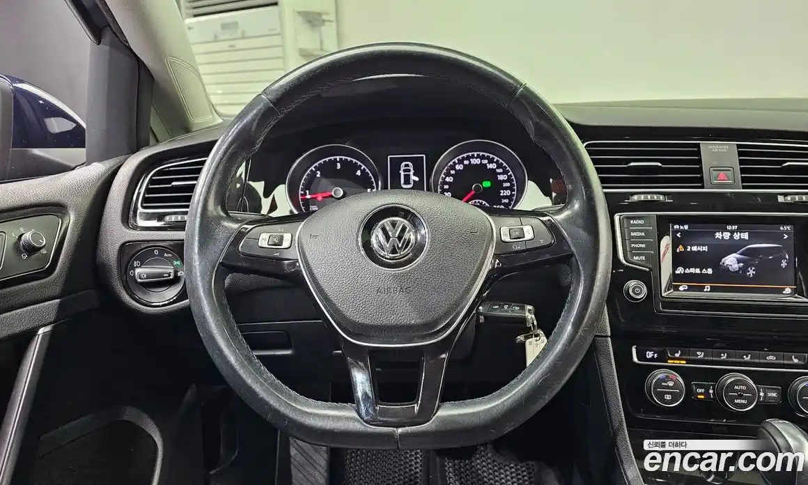 Volkswagen Golf 2015 2.0 Автомат в Москве № 220883, фото 3