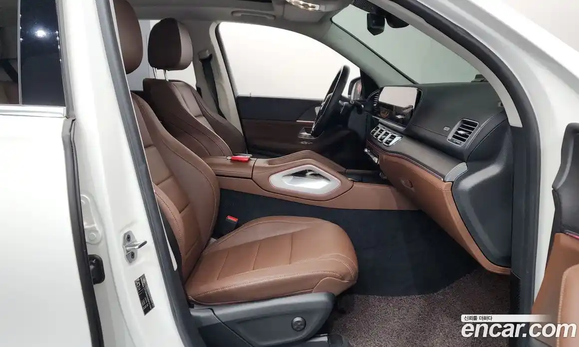 Mercedes-Benz GLE-Class 2024 2.0 Автомат в Москве № 221470, фото 6