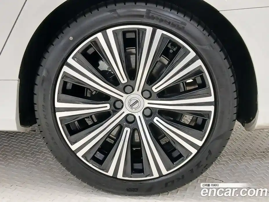 Volvo S90 2024 2.0 Автомат в Москве № 222372, фото 5