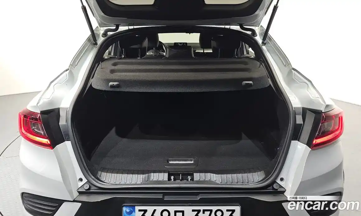 Renault XM3 2023 1.6 Автомат в Москве № 223411, фото 13