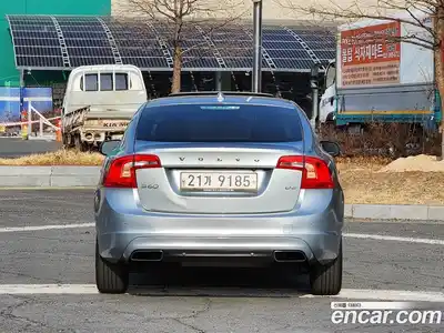 Volvo S60 2018 2.0 Автомат в Москве № 224080, миниатюра 2