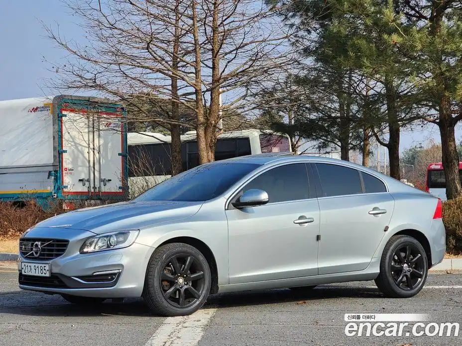 Volvo S60 2018 2.0 Автомат в Москве № 224080, фото 3