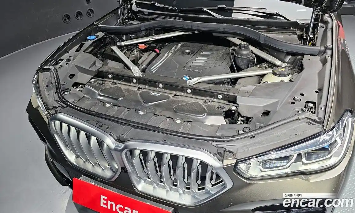 BMW X6 2023 3.0 Автомат в Москве № 228112, фото 3