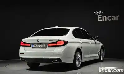 BMW 5-Series, 2023