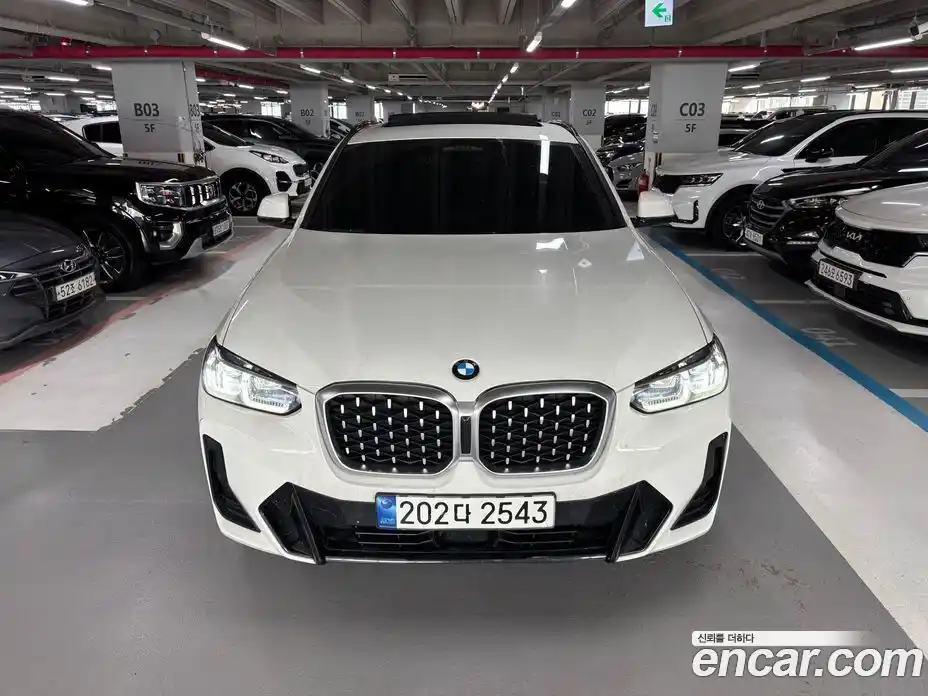 BMW X4 2023 2.0 Автомат в Москве № 228772, фото 1