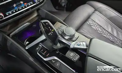 BMW 5-Series 2017 2.0 Автомат в Москве № 228973, миниатюра 9