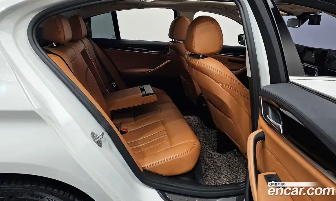 BMW 5-Series 2018 2.0 Автомат в Москве № 229283, фото 16