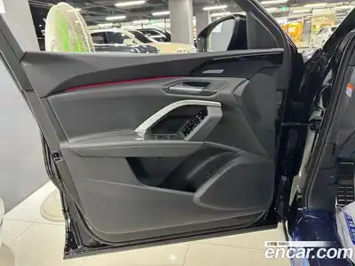 Audi Q5 2025 2.0 Автомат в Москве № 230223, миниатюра 10