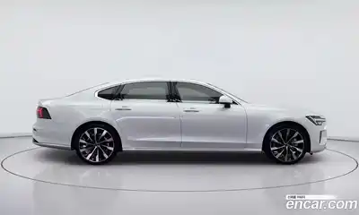 Volvo S90 2026 2.0 Автомат в Москве № 230708, миниатюра 3