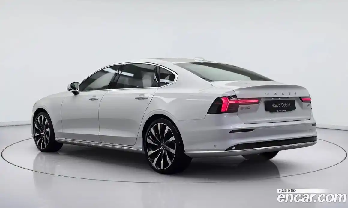 Volvo S90 2026 2.0 Автомат в Москве № 230708, фото 4