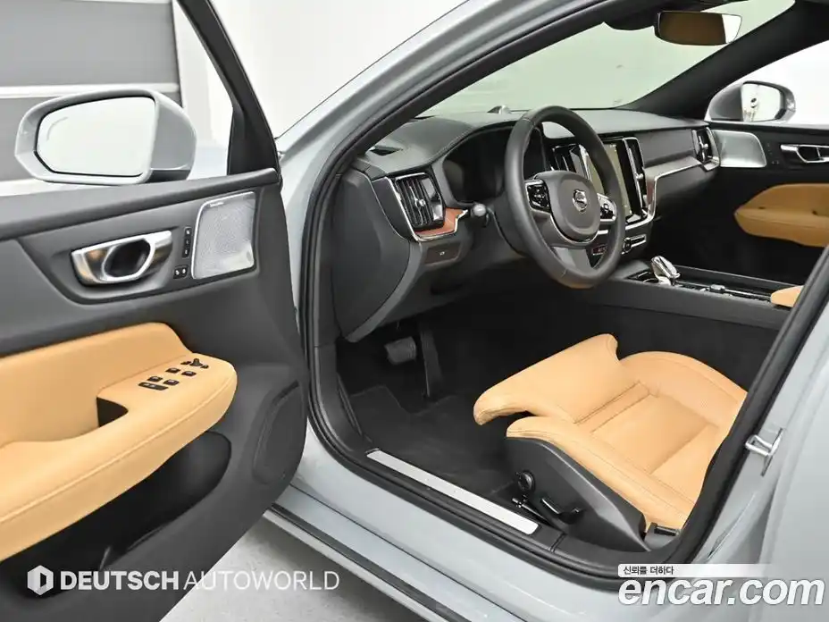 Volvo S60 2025 2.0 Автомат в Москве № 230807, фото 11