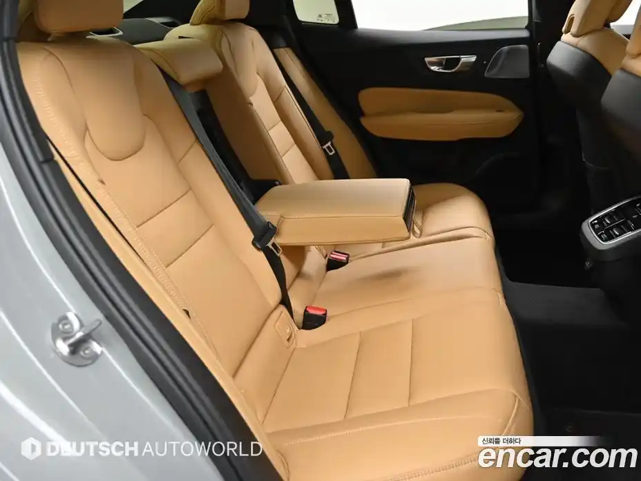 Volvo S60 2025 2.0 Автомат в Москве № 230807, фото 12