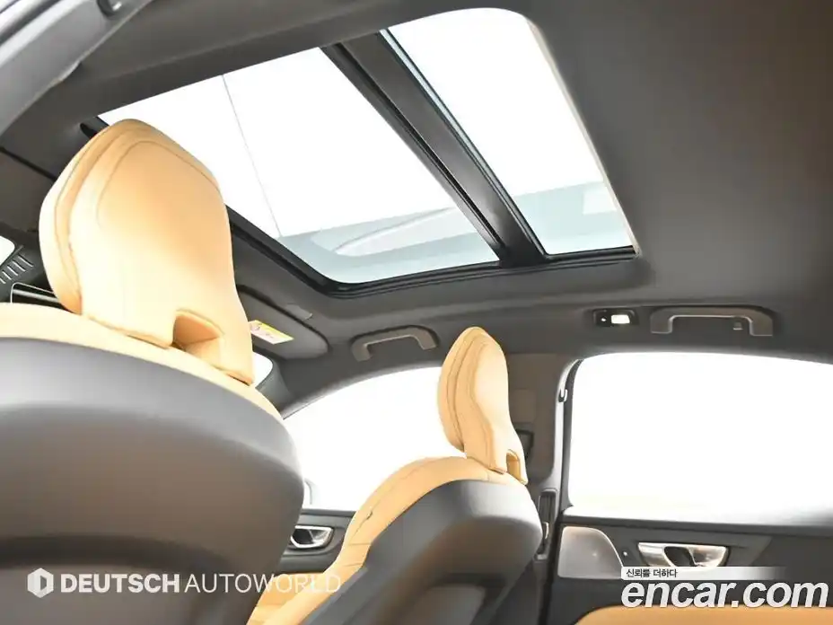 Volvo S60 2025 2.0 Автомат в Москве № 230807, фото 19