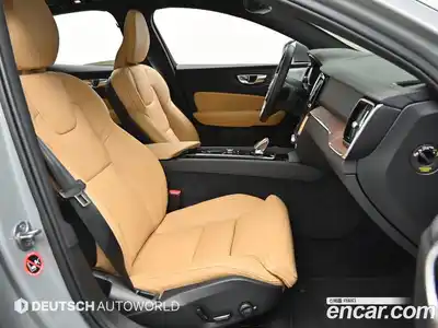 Volvo S60 2025 2.0 Автомат в Москве № 230807, миниатюра 10