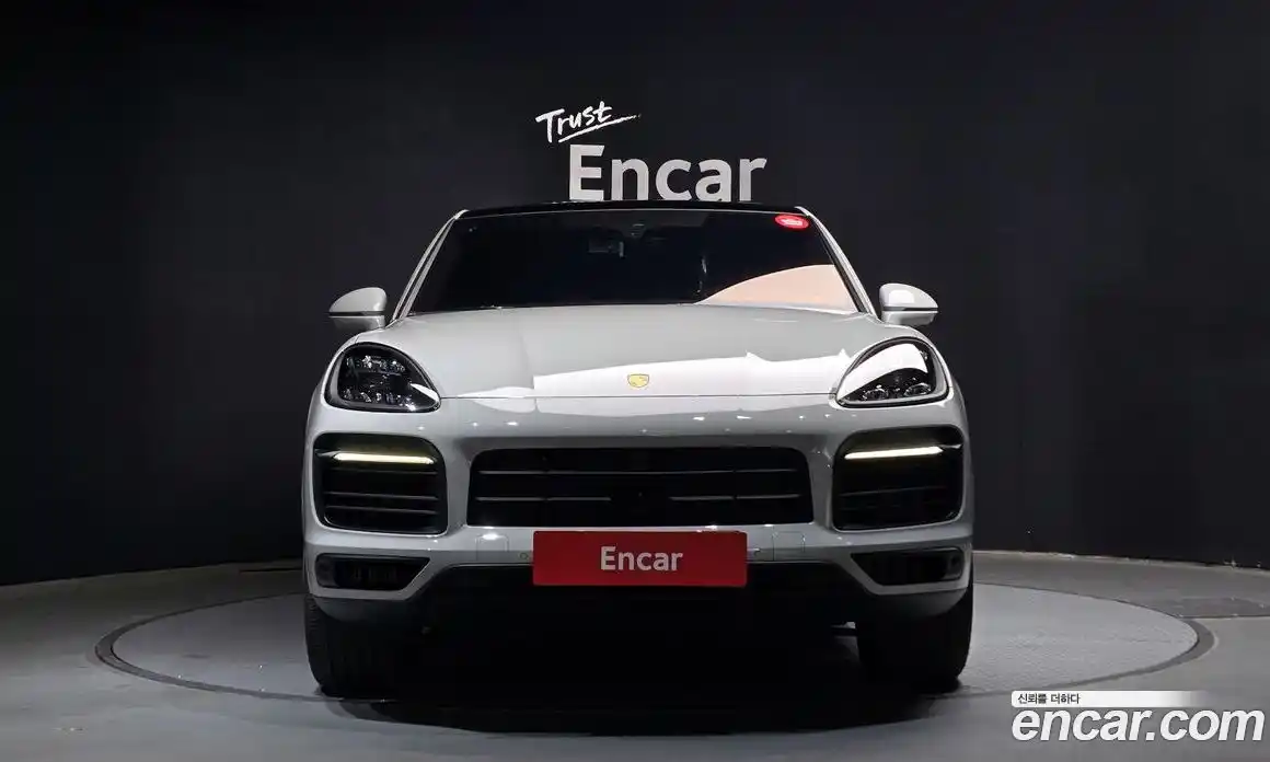 Porsche Cayenne 2023 3.0 Автомат в Москве № 230957, фото 17