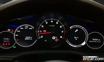 Porsche Cayenne 2023 3.0 Автомат в Москве № 230957, миниатюра 5