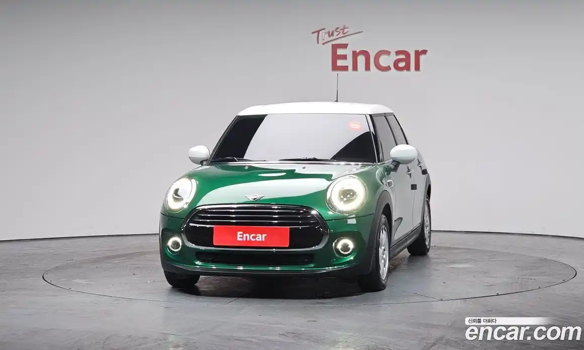 Mini Cooper 2021 1.5 Автомат в Москве № 231485, фото 15