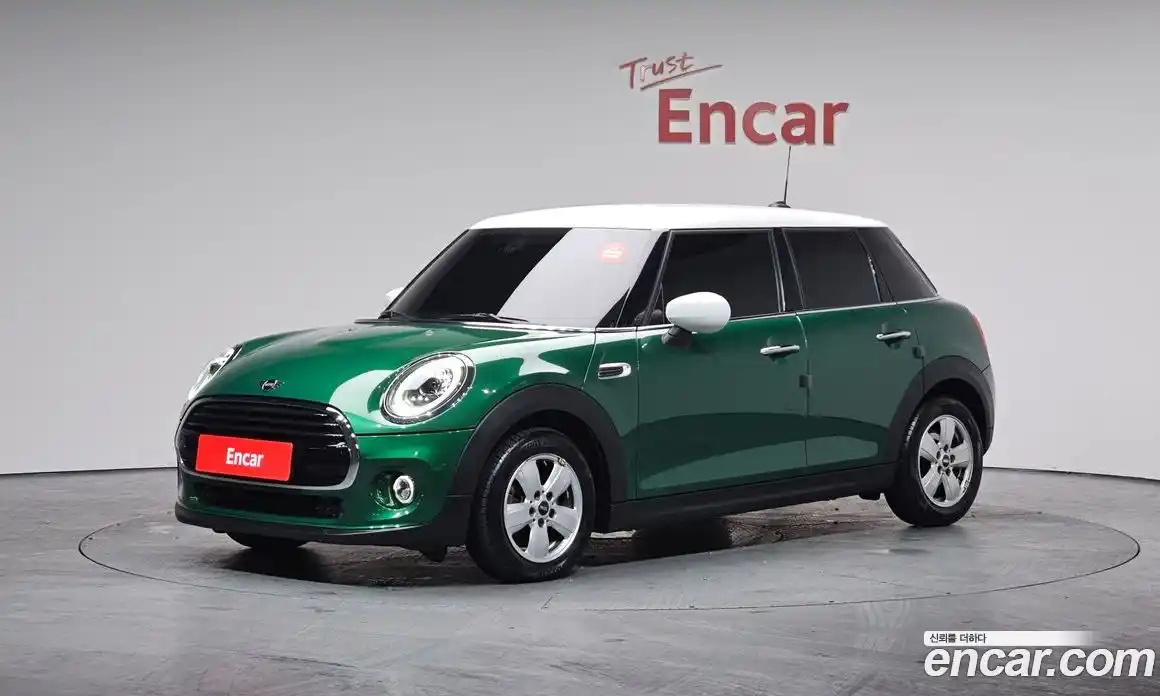 Mini Cooper 2021 1.5 Автомат в Москве № 231485, фото 19