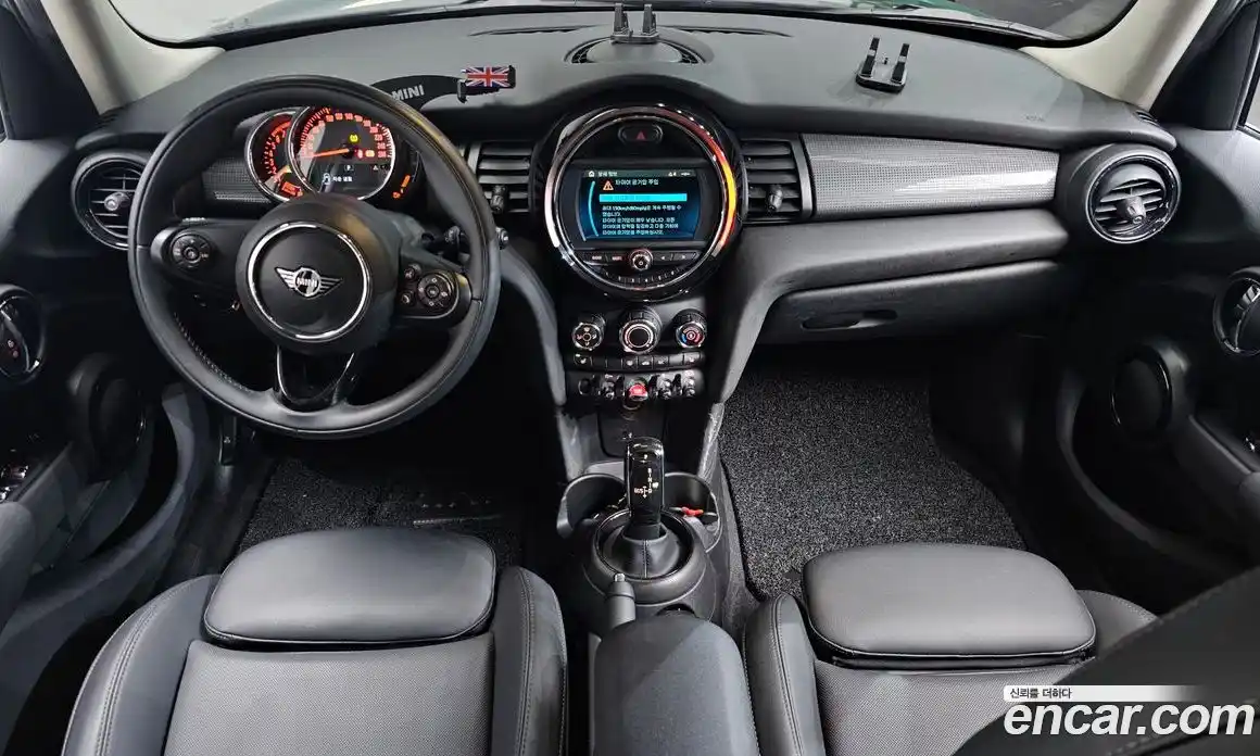 Mini Cooper 2021 1.5 Автомат в Москве № 231485, фото 20