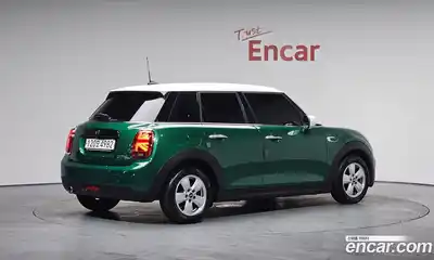 Mini Cooper 2021 1.5 Автомат в Москве № 231485, миниатюра 4