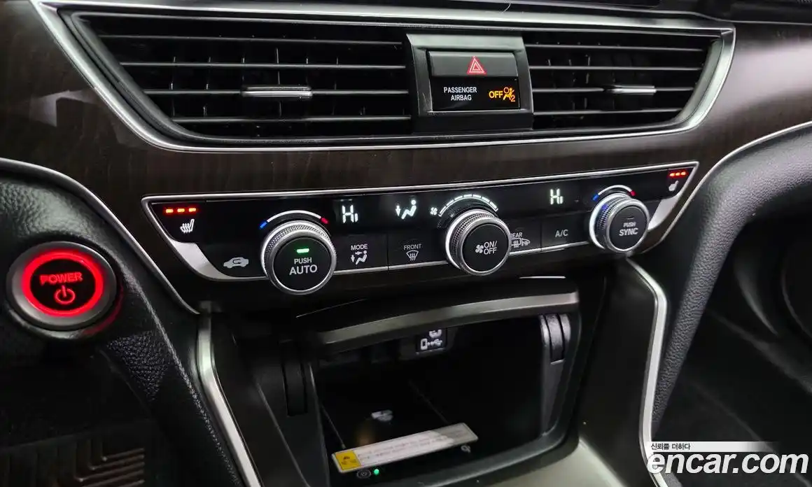 Honda Accord 2019 2.0 Автомат в Москве № 232929, фото 17