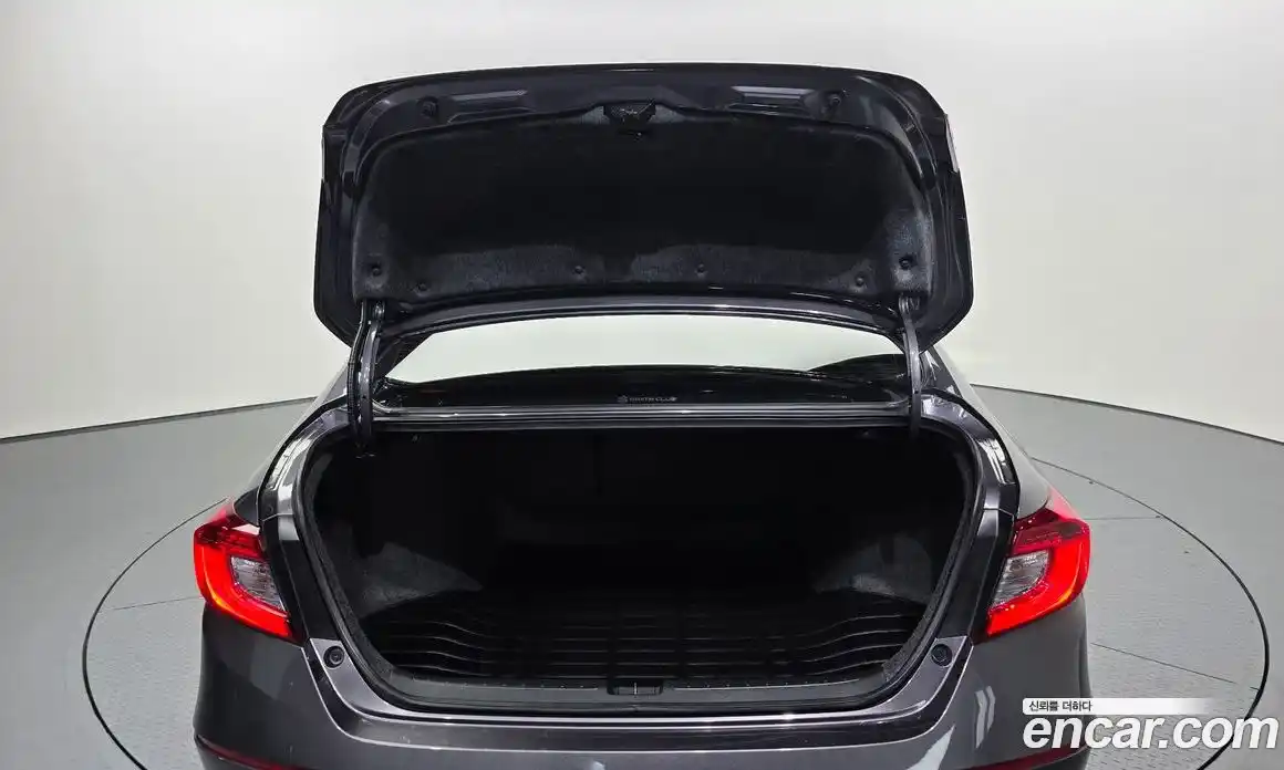 Honda Accord 2019 2.0 Автомат в Москве № 232929, фото 20