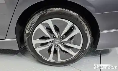 Honda Accord 2019 2.0 Автомат в Москве № 232929, миниатюра 5