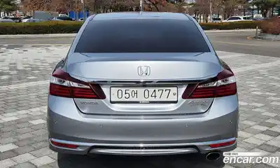 Honda Accord 2017 2.4 Автомат в Москве № 232953, миниатюра 3