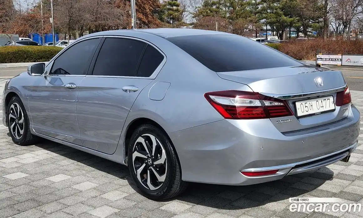 Honda Accord 2017 2.4 Автомат в Москве № 232953, фото 4